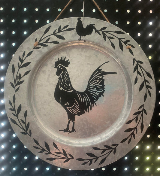 METAL CHARGER WITH ROOSTER IN CENTER AND SMALL ROOSTER AND VINES AROUND