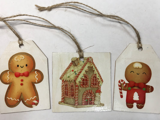 Gingerbread House and Gingerbread Men Set of 3